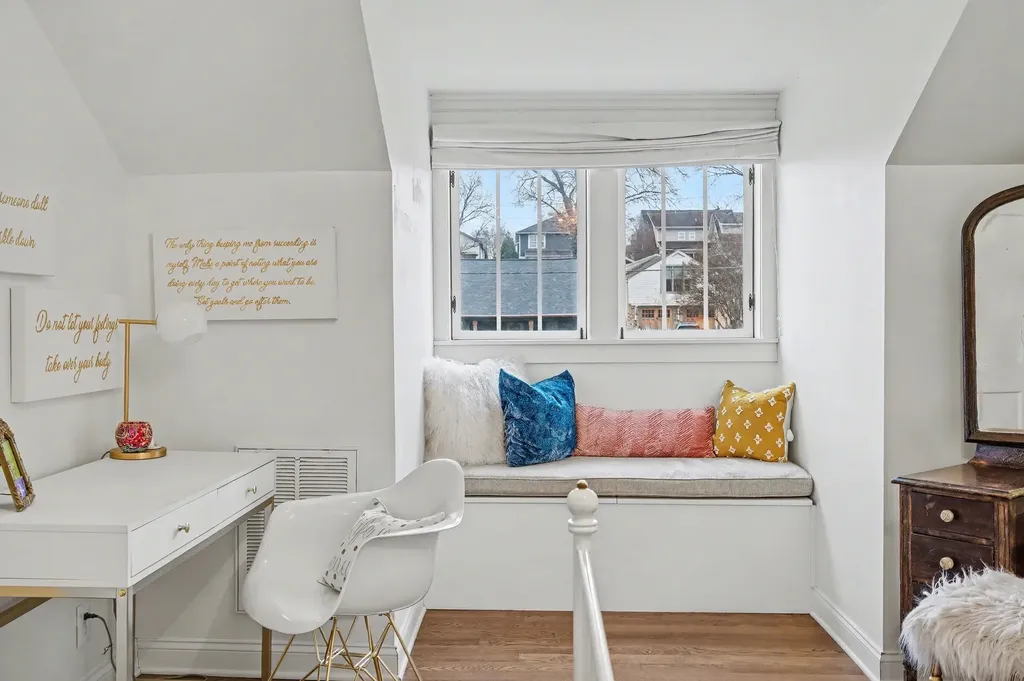 1010 Acklen Avenue Nashville TN 37203