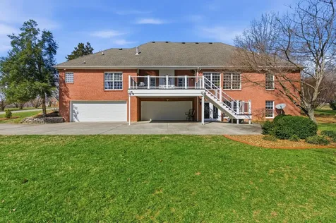 1902 Palmer Drive Springfield TN 37172