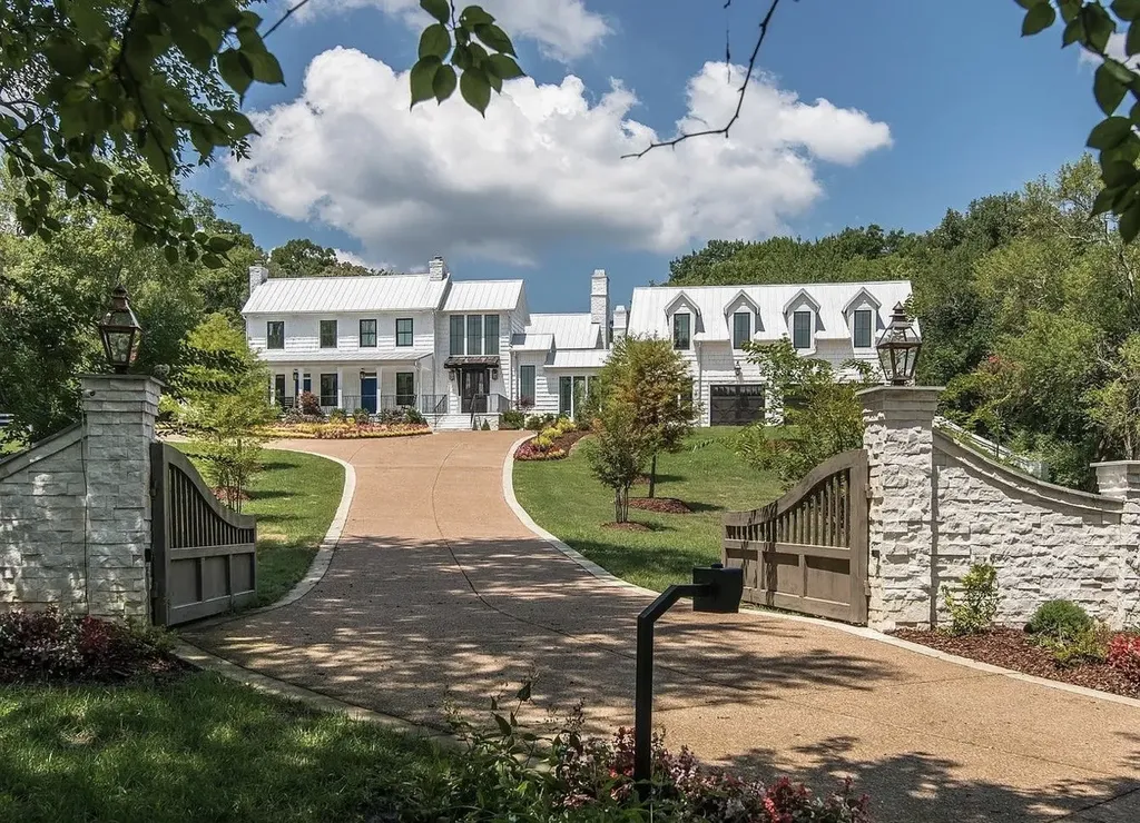 1747 Old Natchez Trace Franklin TN 37069