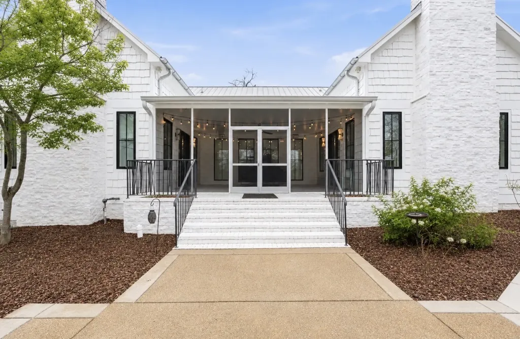 1747 Old Natchez Trace Franklin TN 37069