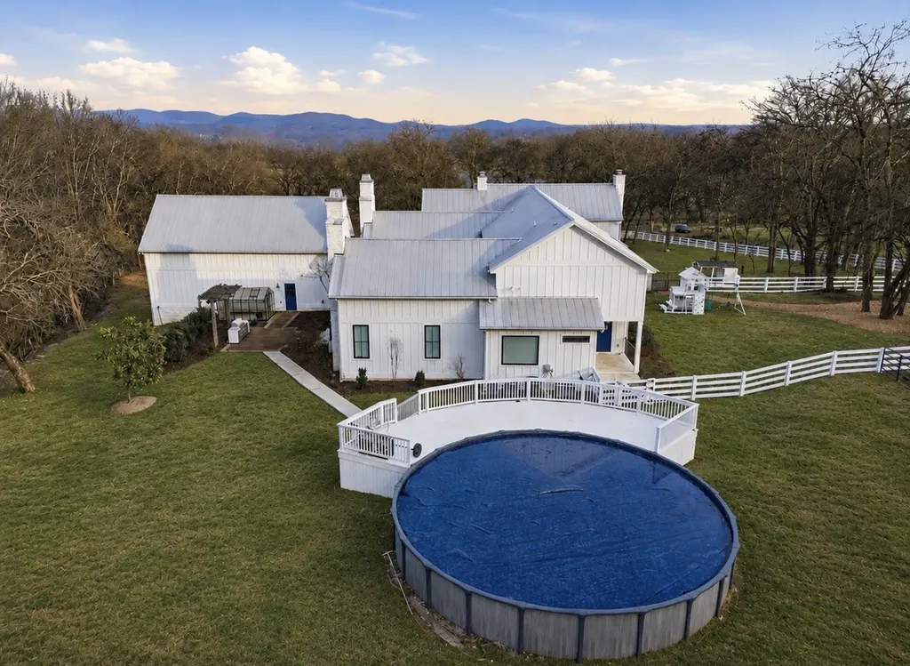 1747 Old Natchez Trace Franklin TN 37069