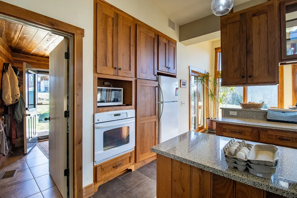 2016 Valley View Road Joelton TN 37080