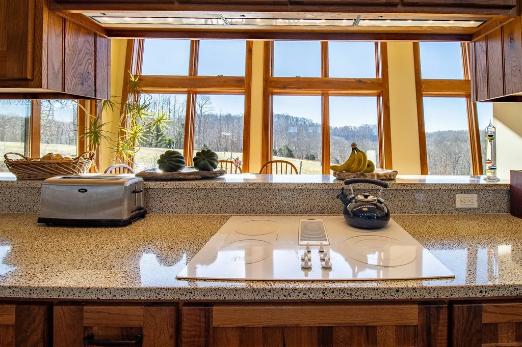 2016 Valley View Road Joelton TN 37080