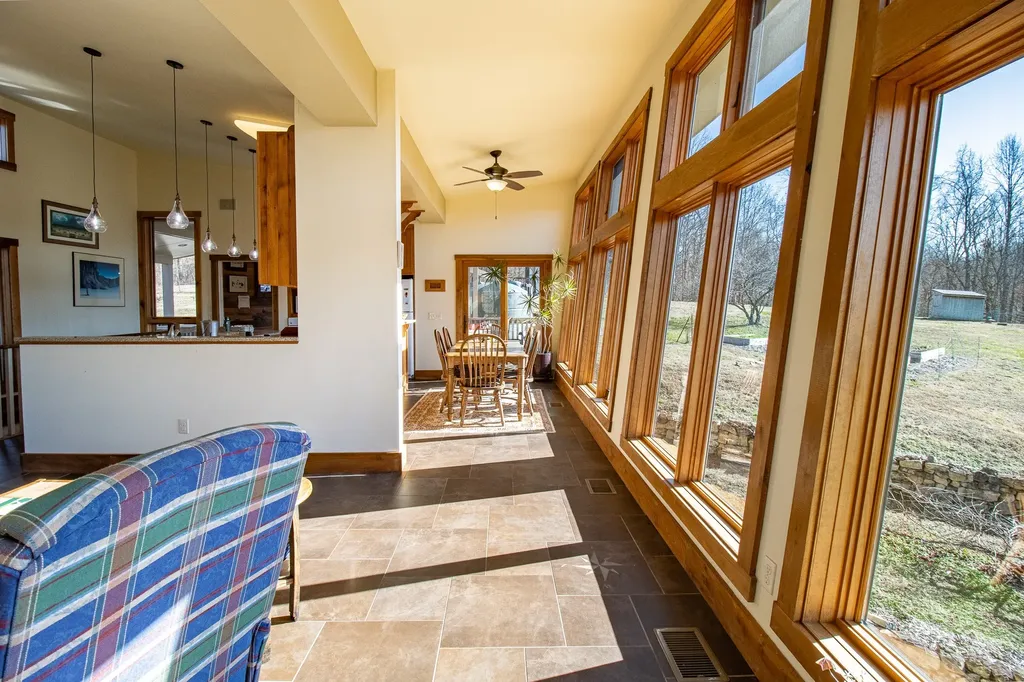 2016 Valley View Road Joelton TN 37080