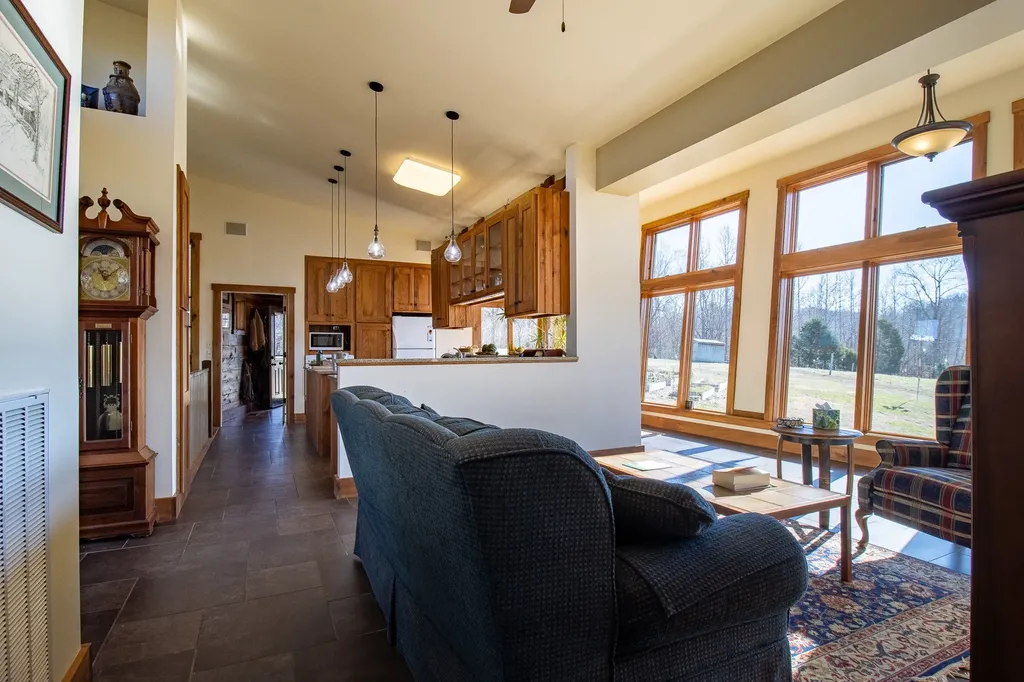 2016 Valley View Road Joelton TN 37080