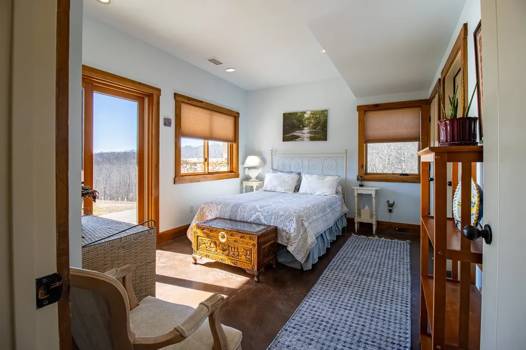 2016 Valley View Road Joelton TN 37080