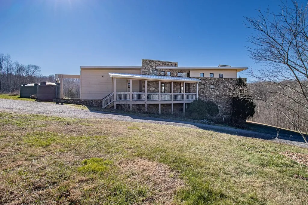 2016 Valley View Road Joelton TN 37080