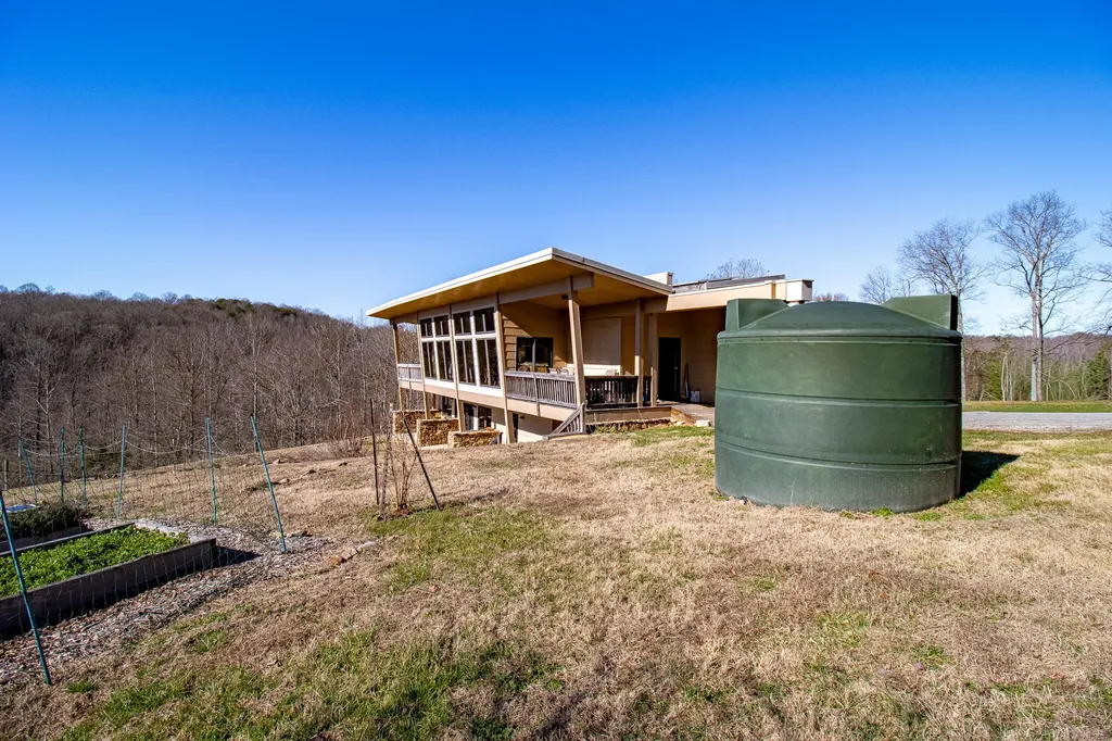 2016 Valley View Road Joelton TN 37080