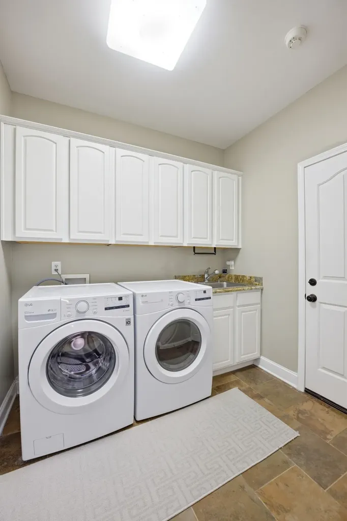 600 Lakemeade Point Old Hickory TN 37138