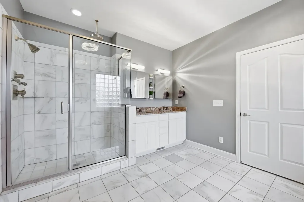 600 Lakemeade Point Old Hickory TN 37138
