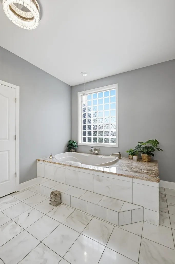 600 Lakemeade Point Old Hickory TN 37138