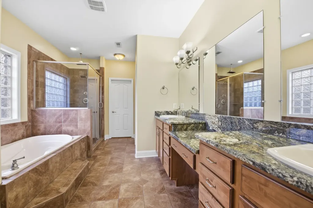 600 Lakemeade Point Old Hickory TN 37138