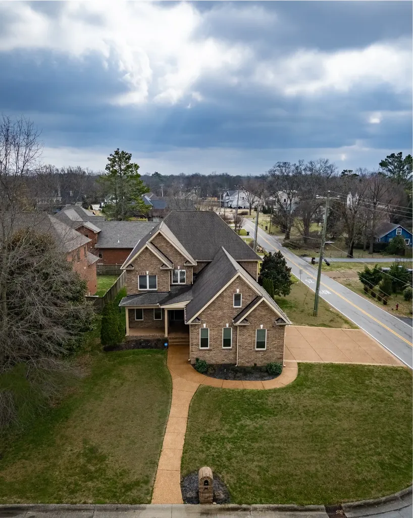 600 Lakemeade Point Old Hickory TN 37138