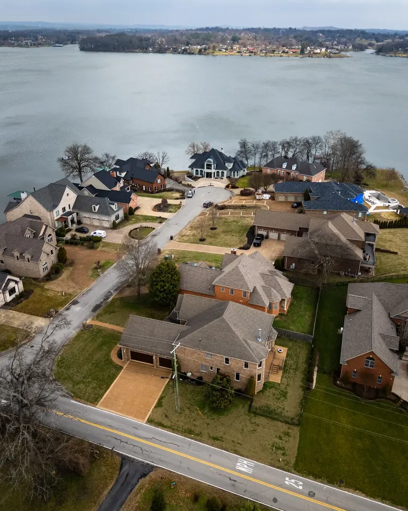 600 Lakemeade Point Old Hickory TN 37138