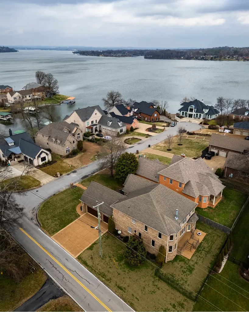 600 Lakemeade Point Old Hickory TN 37138