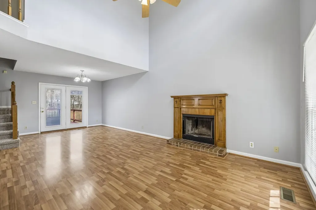 107 Melanie Lane Clarksville TN 37042