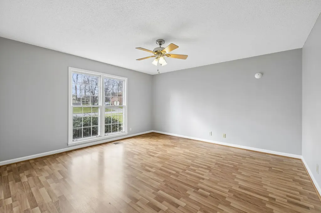 107 Melanie Lane Clarksville TN 37042