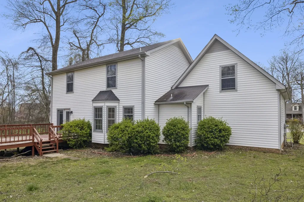 107 Melanie Lane Clarksville TN 37042