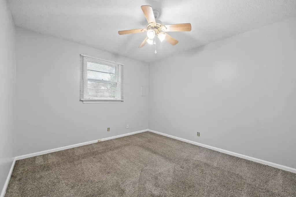 102 Tandy Drive Clarksville TN 37040