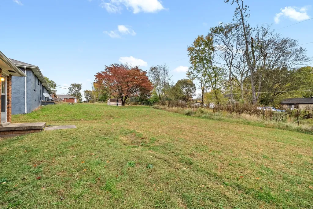 102 Tandy Drive Clarksville TN 37040