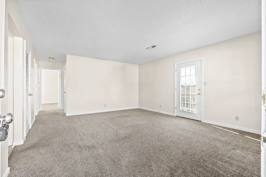 1891 Waters Edge Drive Clarksville TN 37043