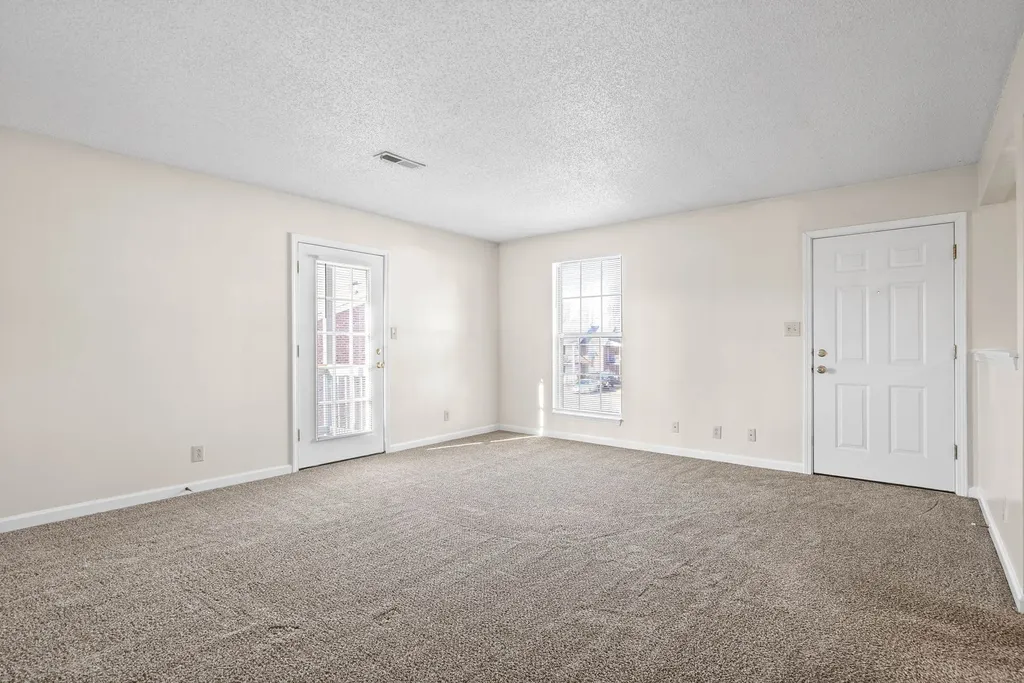 1891 Waters Edge Drive Clarksville TN 37043