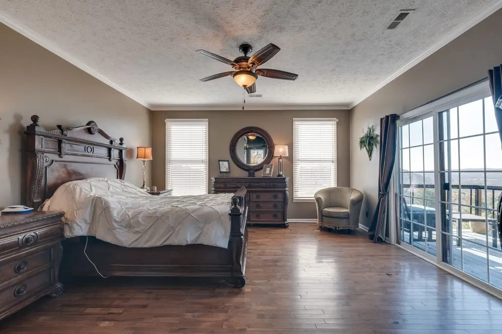 327 Stoneybrook Road Columbia TN 38401