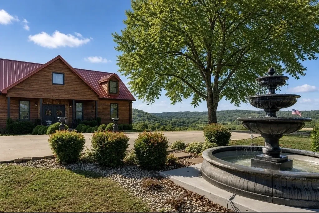 327 Stoneybrook Road Columbia TN 38401