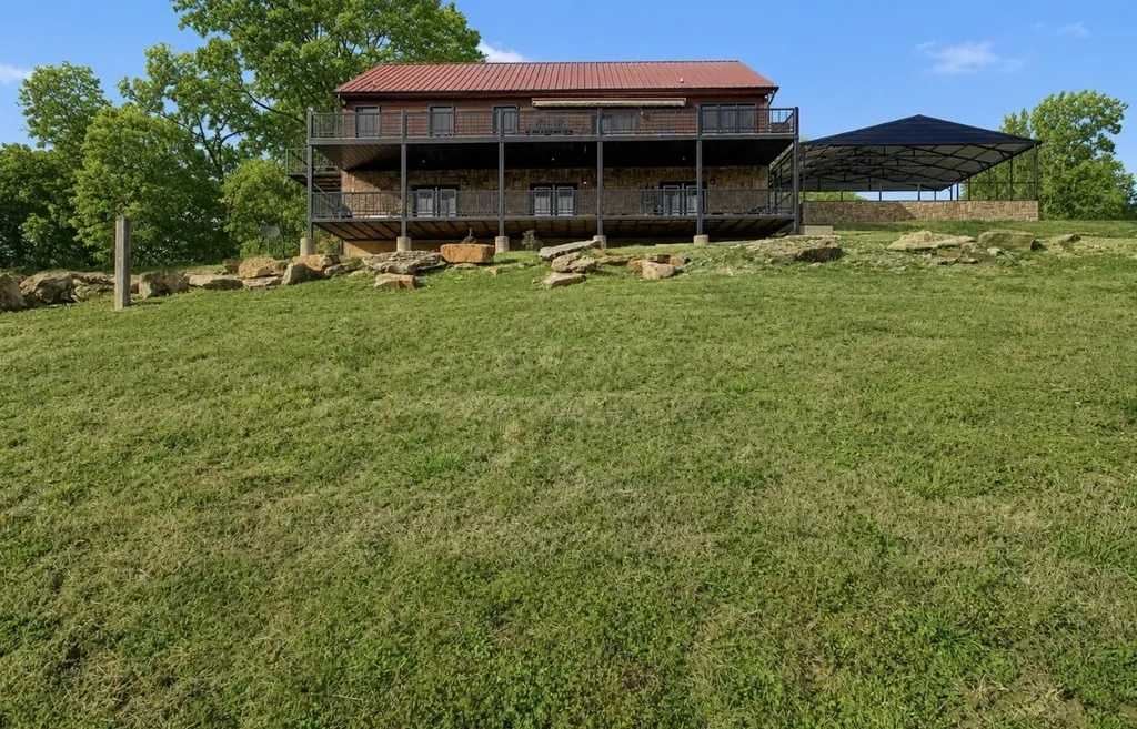 327 Stoneybrook Road Columbia TN 38401