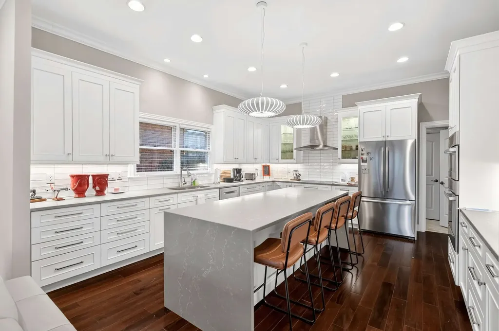 120 Abbottsford Nashville TN 37215