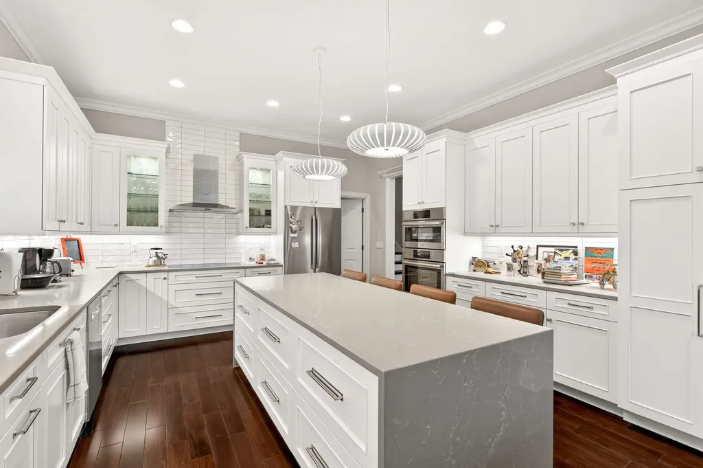 120 Abbottsford Nashville TN 37215