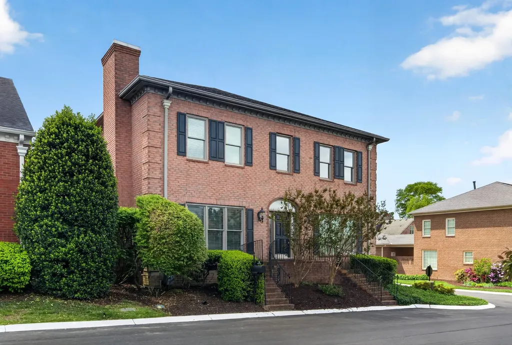 120 Abbottsford Nashville TN 37215