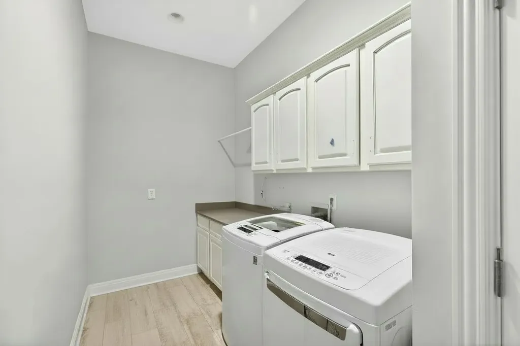 120 Abbottsford Nashville TN 37215