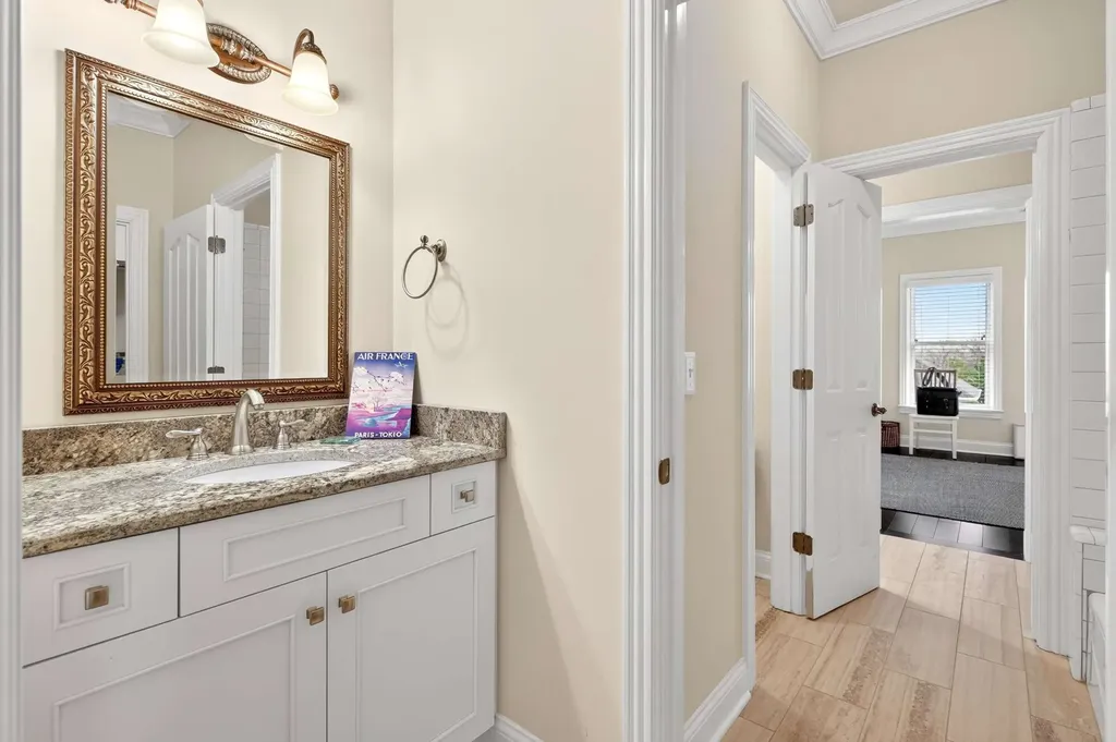 120 Abbottsford Nashville TN 37215