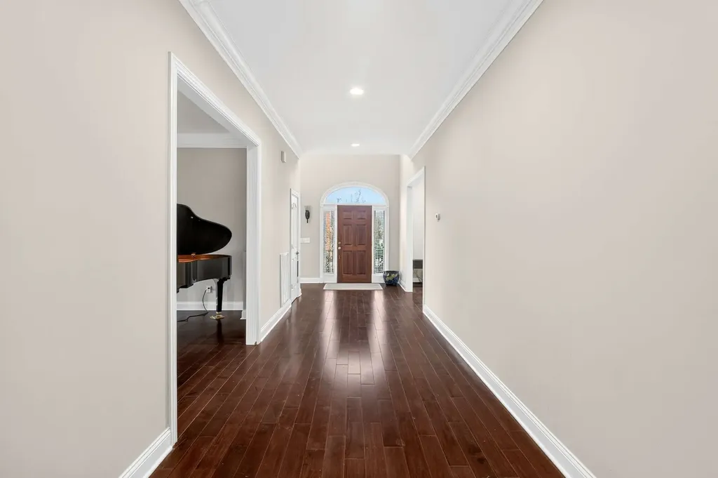 120 Abbottsford Nashville TN 37215