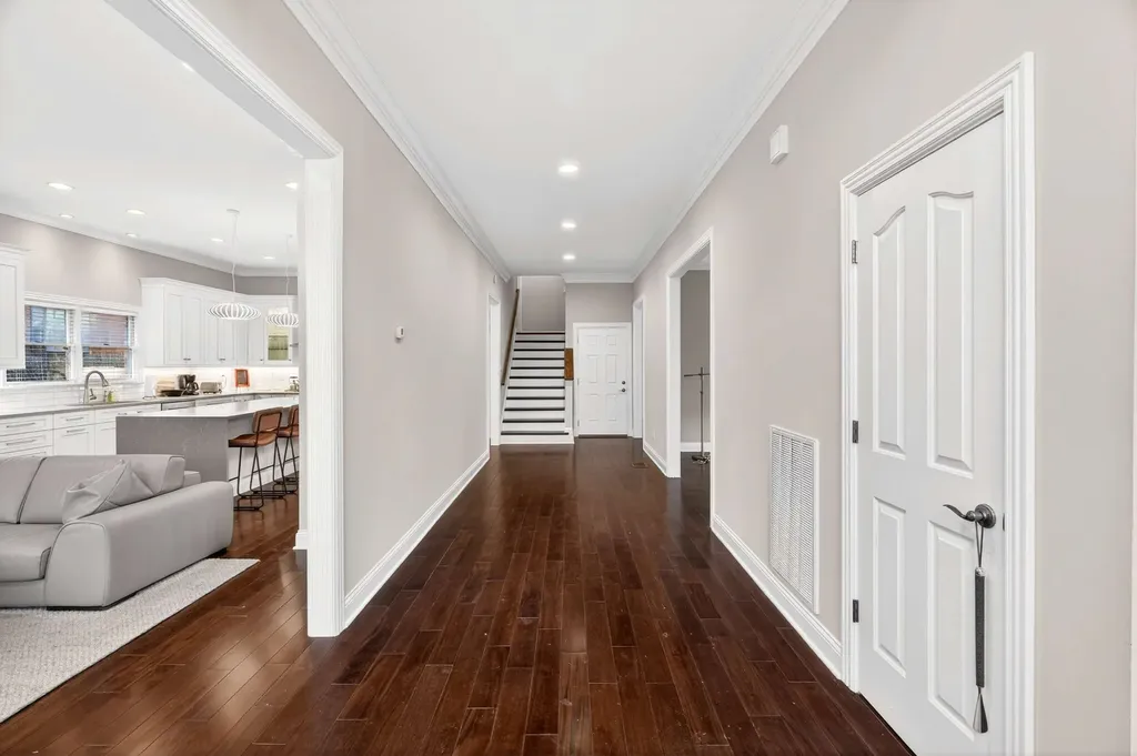 120 Abbottsford Nashville TN 37215