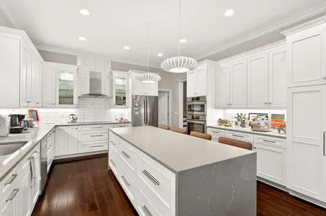 120 Abbottsford Nashville TN 37215