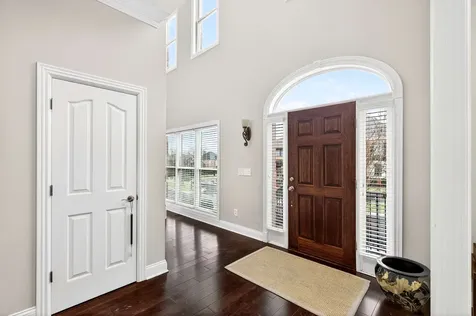 120 Abbottsford Nashville TN 37215