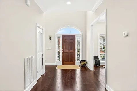 120 Abbottsford Nashville TN 37215