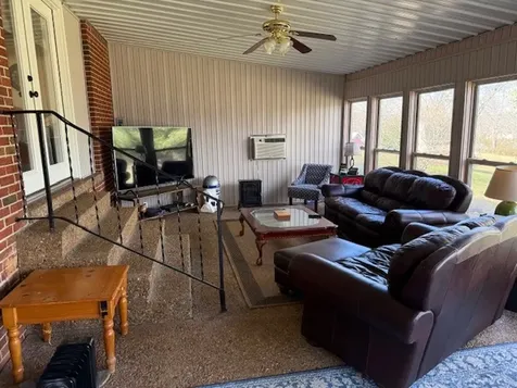 401 E Petty Lane Winchester TN 37398