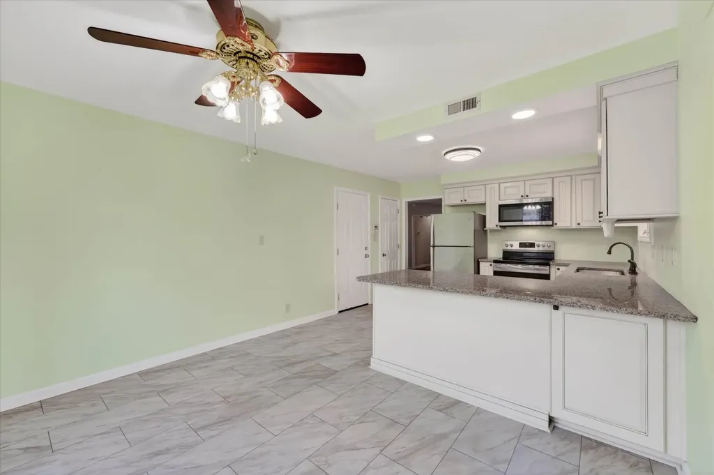 457 Country Club Court Clarksville TN 37043