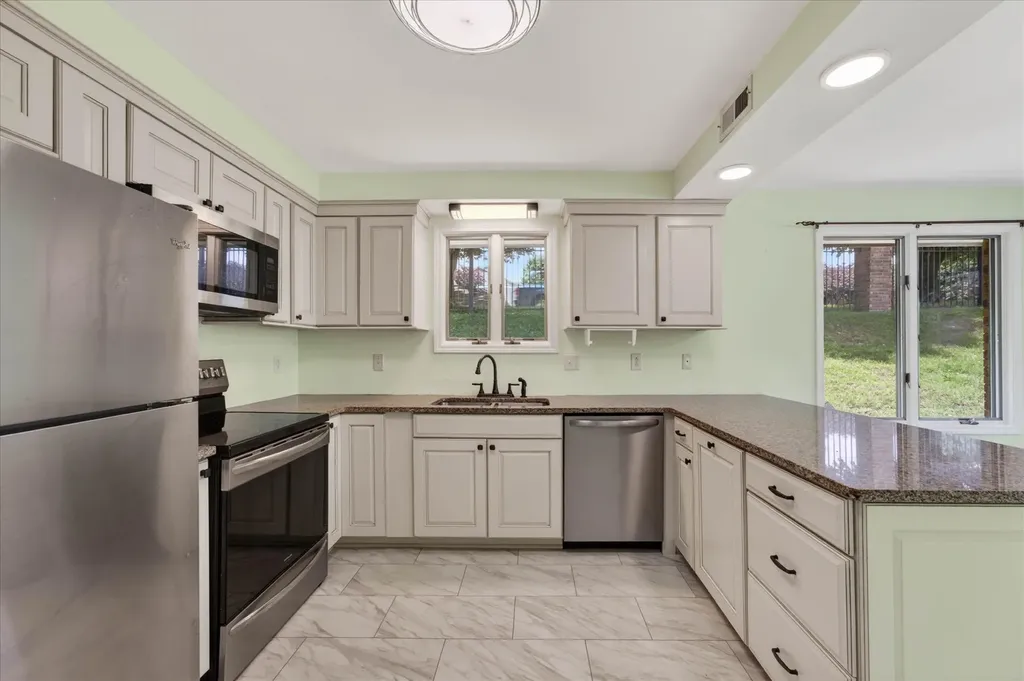 457 Country Club Court Clarksville TN 37043