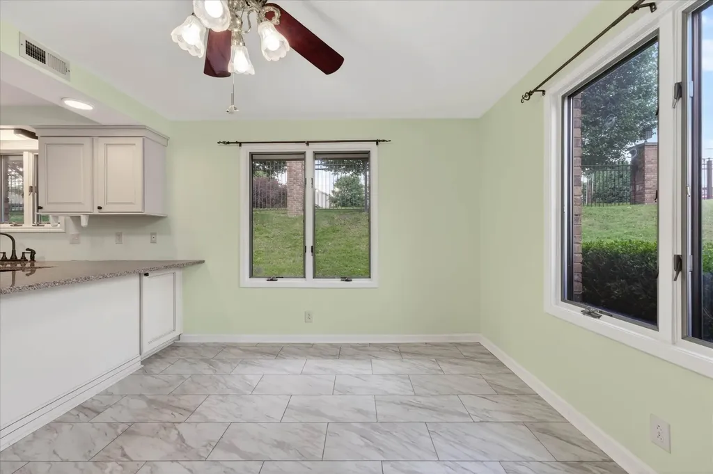 457 Country Club Court Clarksville TN 37043