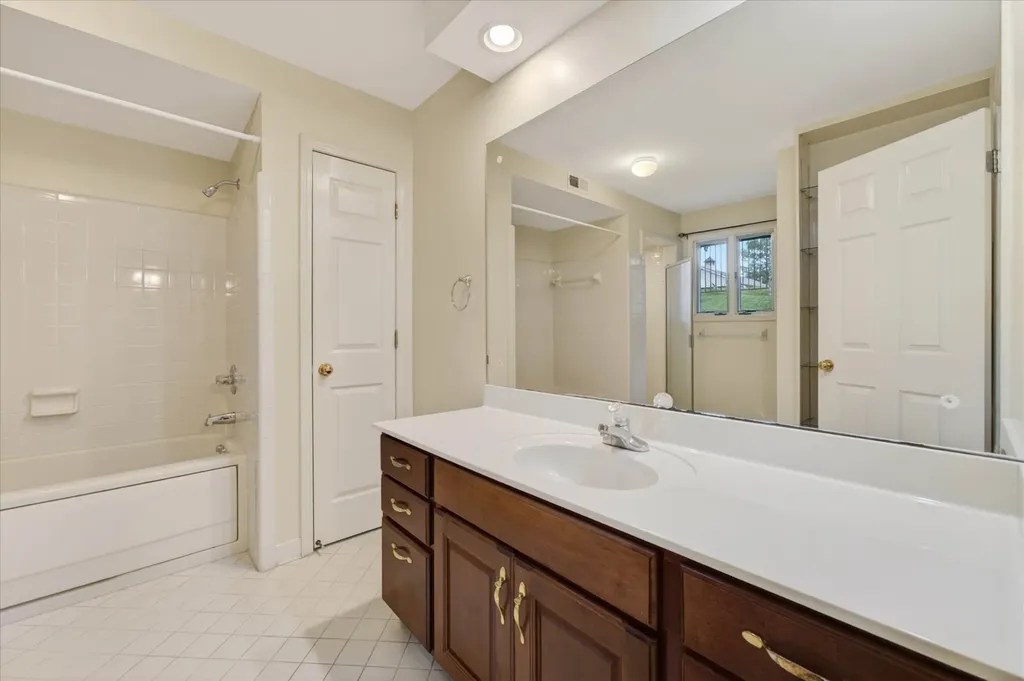 457 Country Club Court Clarksville TN 37043