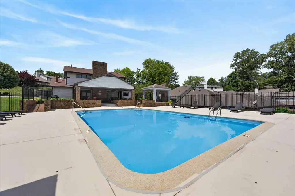 457 Country Club Court Clarksville TN 37043