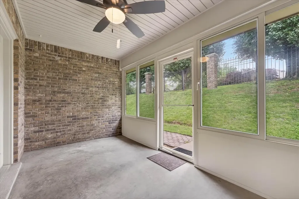 457 Country Club Court Clarksville TN 37043