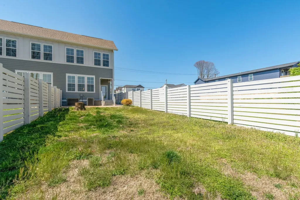 636B Vernon Avenue Nashville TN 37209
