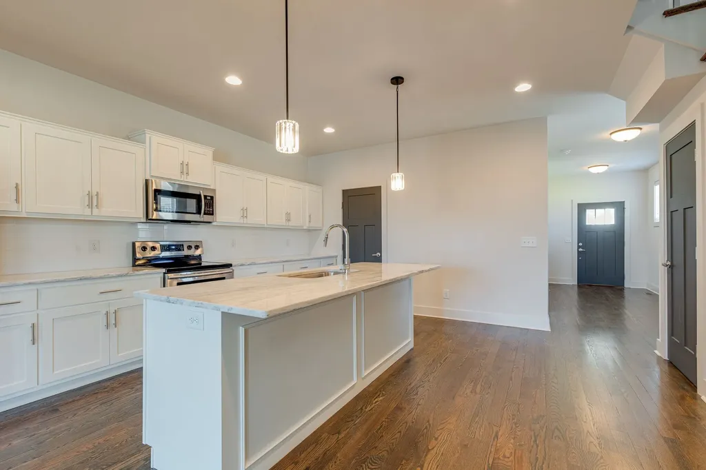 636B Vernon Avenue Nashville TN 37209