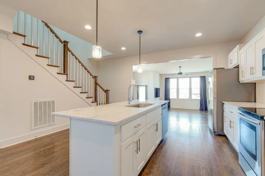 636B Vernon Avenue Nashville TN 37209