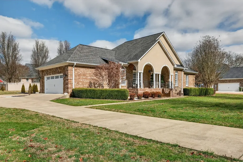 19 Hancock Road Fayetteville TN 37334